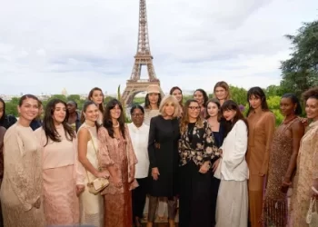 Governo Lula gastou quase R$ 350 mil em desfile com Janja em Paris