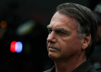 Bolsonaro passa por audiência de custódia neste domingo (23)