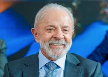 “Estou feliz por ver o Brasil exercer a democracia”, diz Lula sobre prisão de Bolsonaro