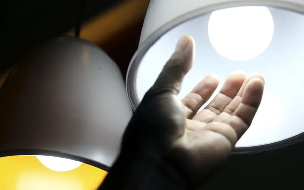 Conta de luz terá redução em dezembro após mudança na bandeira tarifária
