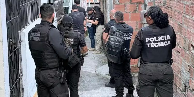 Adolescente é alvo de operação na Bahia por ameaça, abuso sexual, nazismo e maus-tratos