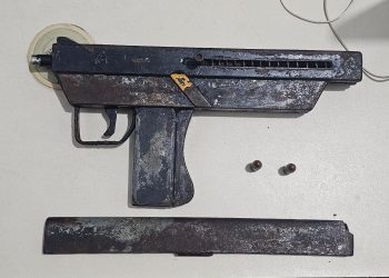 PM EM AÇÃO: submetralhadora é apreendida em São Francisco do Conde