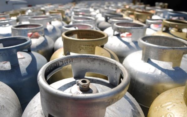 Programa Gás do Povo entra em operação nesta segunda (24); entenda como funcionará