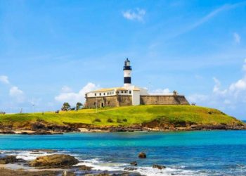 Salvador anuncia calendário do verão 2025/2026 com eventos até o Carnaval