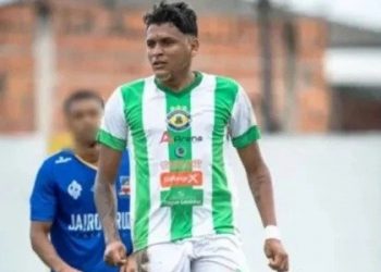 ogador de futebol é morto a tiros após ter casa invadida na Bahia