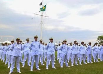 Marinha abre 61 vagas temporárias na Bahia com salários de até R$ 3,8 mil