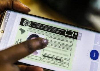 Conselho Nacional de Trânsito acaba com exigência de aulas em autoescolas para tirar CNH