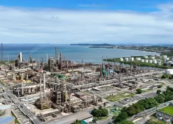 Petrobras avança em negociações para recomprar a Refinaria de Mataripe