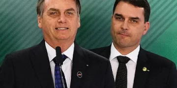 Bolsonaro escolhe Flávio como seu candidato para à Presidência em 2026