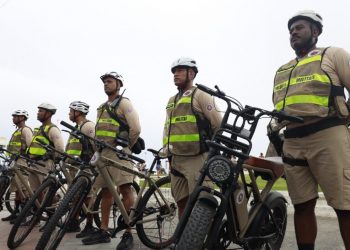 Policiamento ciclístico reforça segurança durante a Operação Verão na Bahia