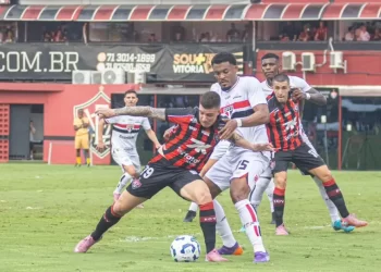 Leão na Série A! Vitória vence o São Paulo e permanece na elite do futebol brasileiro
