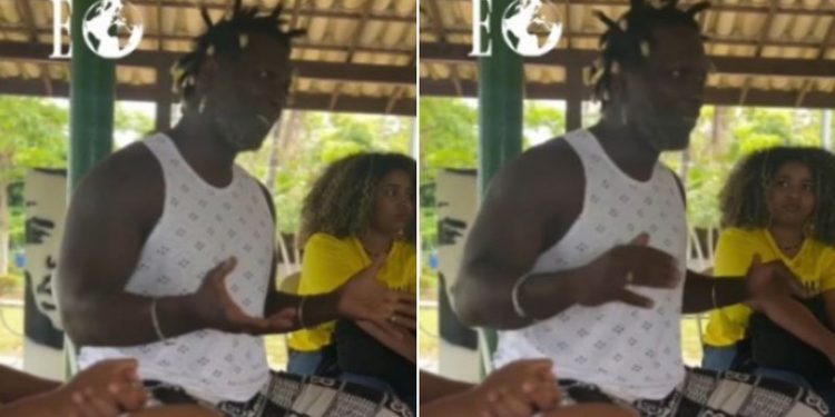 “Não dou aula para brancos. Se ele vim, eu vou bater nele”, afirma professor de capoeira da Bahia