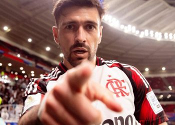 Flamengo vence Cruz Azul com dois gols de Arrascaeta e avança no Mundial