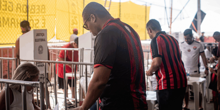 Sócios do Vitória decidem neste sábado (13) quem comandará o clube até 2028