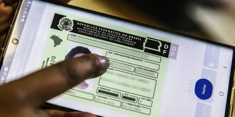 Senatran fixa teto nacional de R$ 180 para exames da CNH