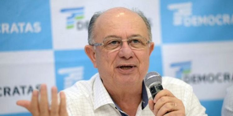 Prefeito de Feira de Santana reclama de cachê cobrado por Bell Marques para Micareta