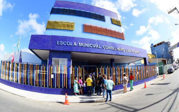 Escolas de Salvador passarão a ter sistema de identificação facial; entenda