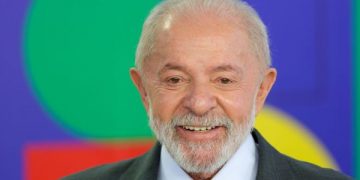 Lula lidera o 1º turno em todos os cenários para a presidência, aponta pesquisa