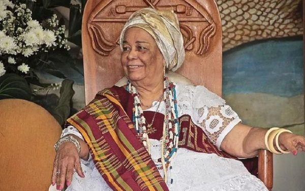 Morre Mãe Carmen do Gantois, ialorixá e filha de Mãe Menininha