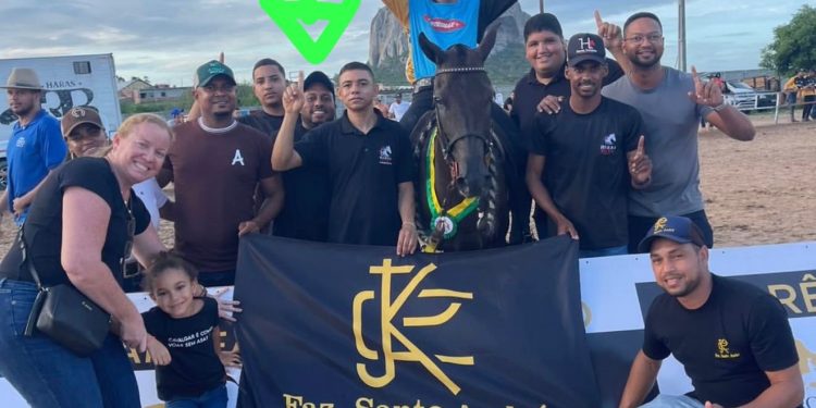 SFC: Enquanto fome assola a cidade, filhos de Calmon, Carlos André e Polyanna ostentam fazenda em São Sebastião com cavalos avaliados em mais de R$ 500 mil; Patrimonial da família também chama atenção