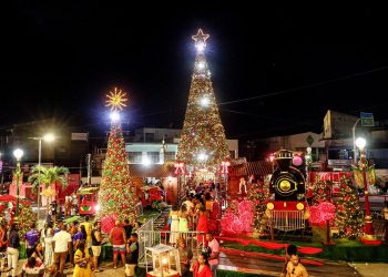 Candeias: Prefeitura dá início ao Natal “Cidade que Cuida” com shows de luzes e grande participação popular