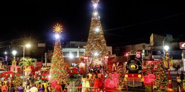 Candeias: Prefeitura dá início ao Natal “Cidade que Cuida” com shows de luzes e grande participação popular
