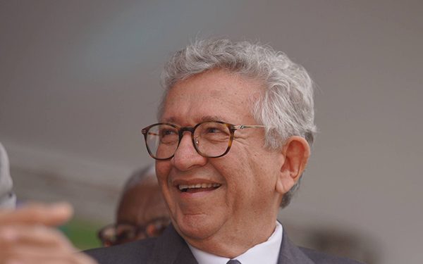 Caetano celebra escolha de Camaçari como melhor cidade do Brasil para fazer negócios na indústria