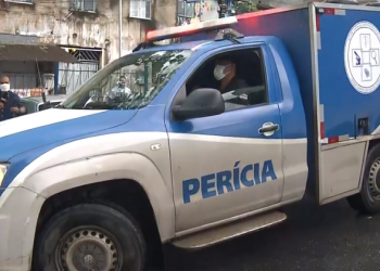 Dois morrem e um fica ferido em ataque a tiros na RMS