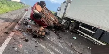 Acidente em estrada baiana deixa 5 mortos