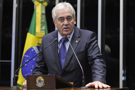 “Dois homens com distúrbios mentais”, diz Otto sobre Nicolás Maduro e Trump