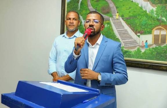 Candeias começa 2026 com obras: Eriton lança o programa Asfalta Candeias e anuncia R$ 6 milhões em investimentos em pavimentação 